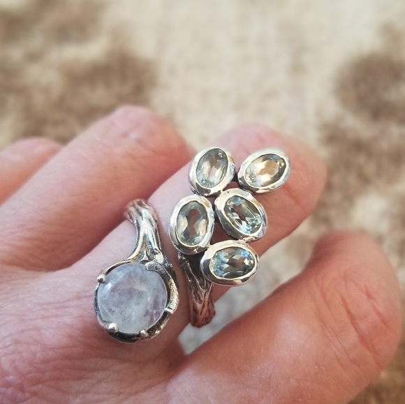GORGEOUS SILVER RING - Picture 2 of 9